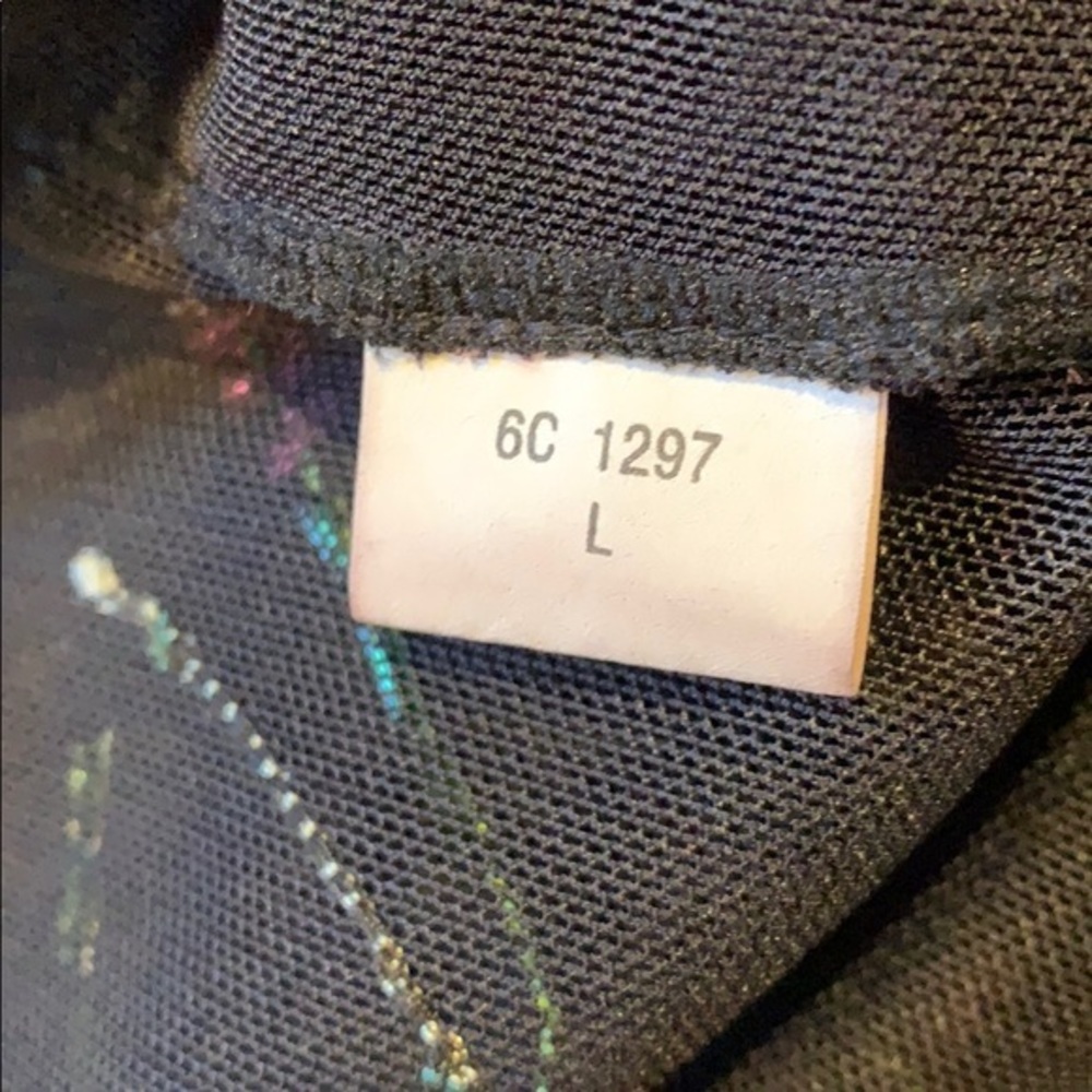 Sheer Tank with Floral Embroidery Size Large - Picture 7 of 7